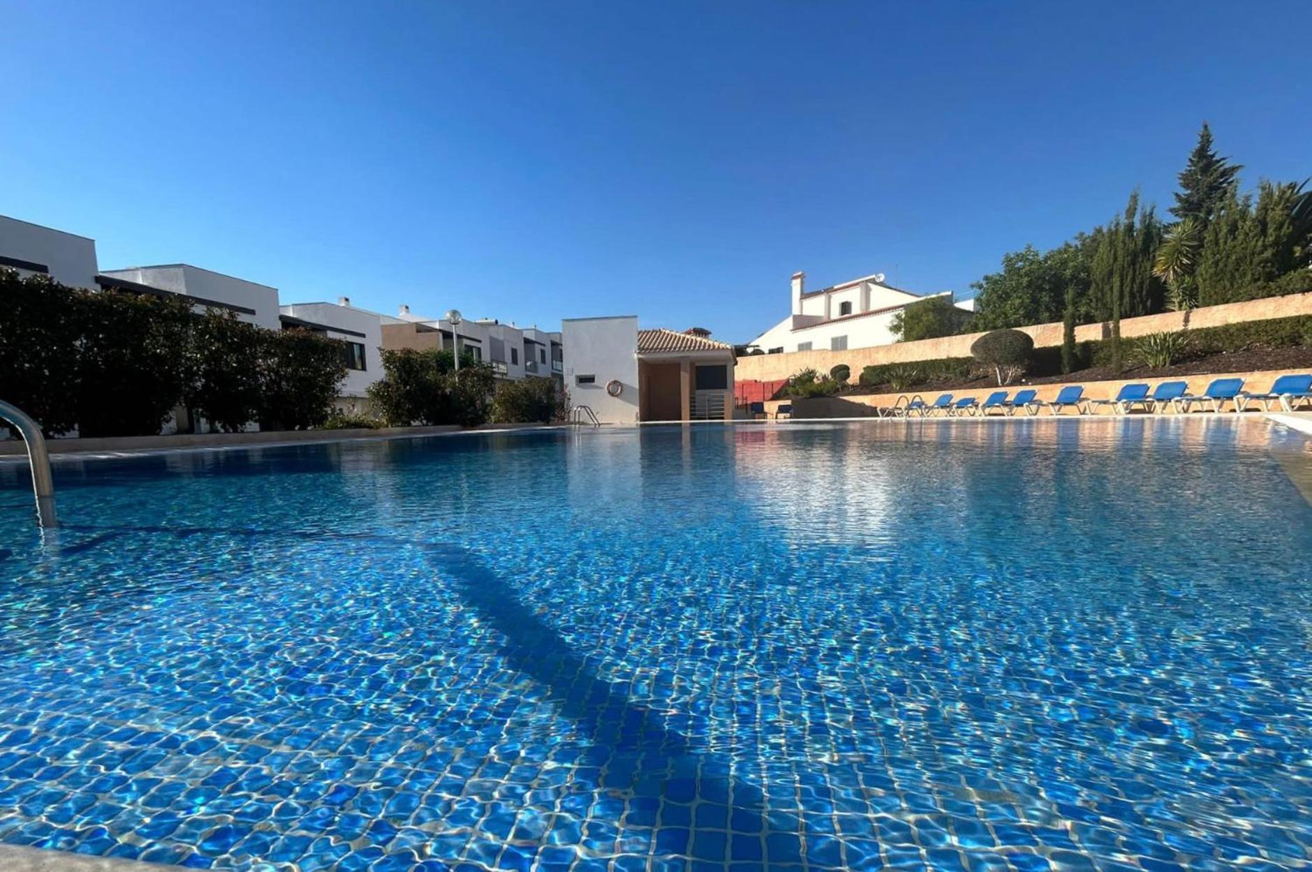 Villa Three Bedroom Sea View Townhouse *