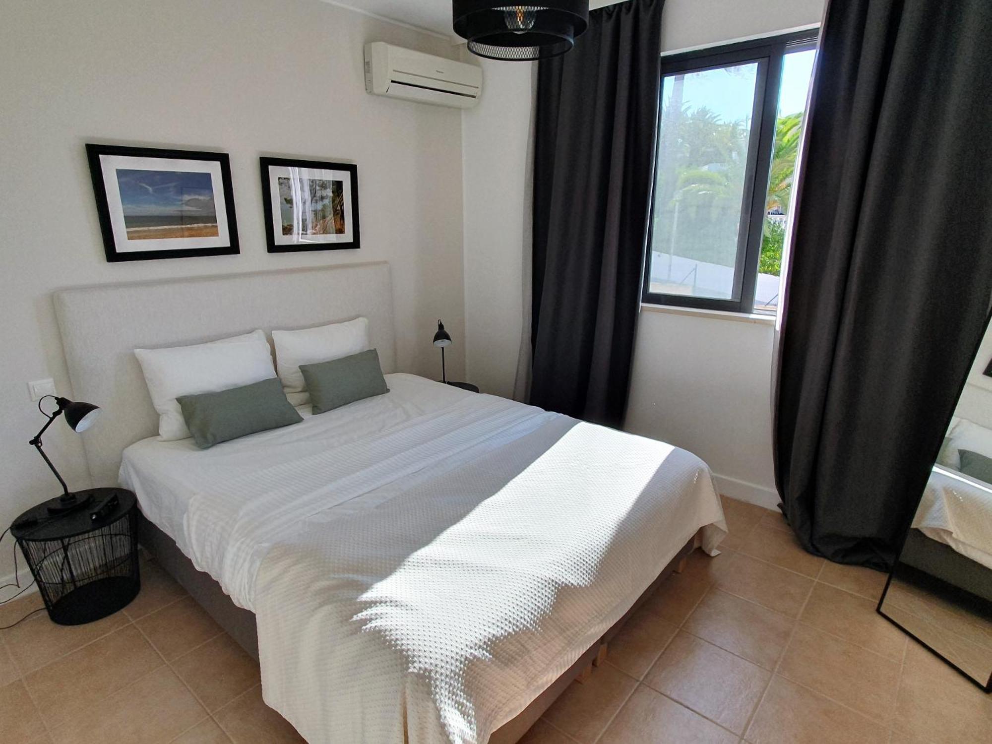 Three Bedroom Sea View Townhouse Albufeira
