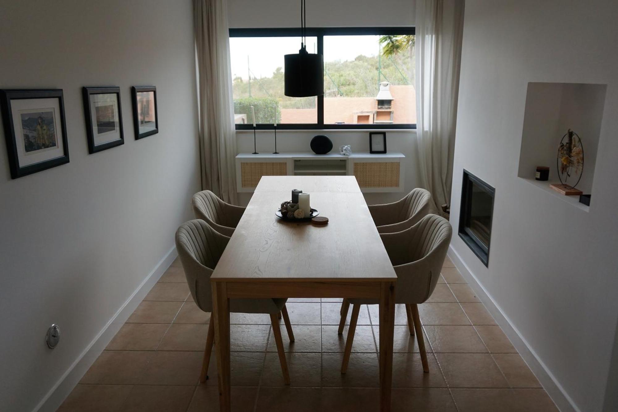 Villa Three Bedroom Sea View Townhouse *
